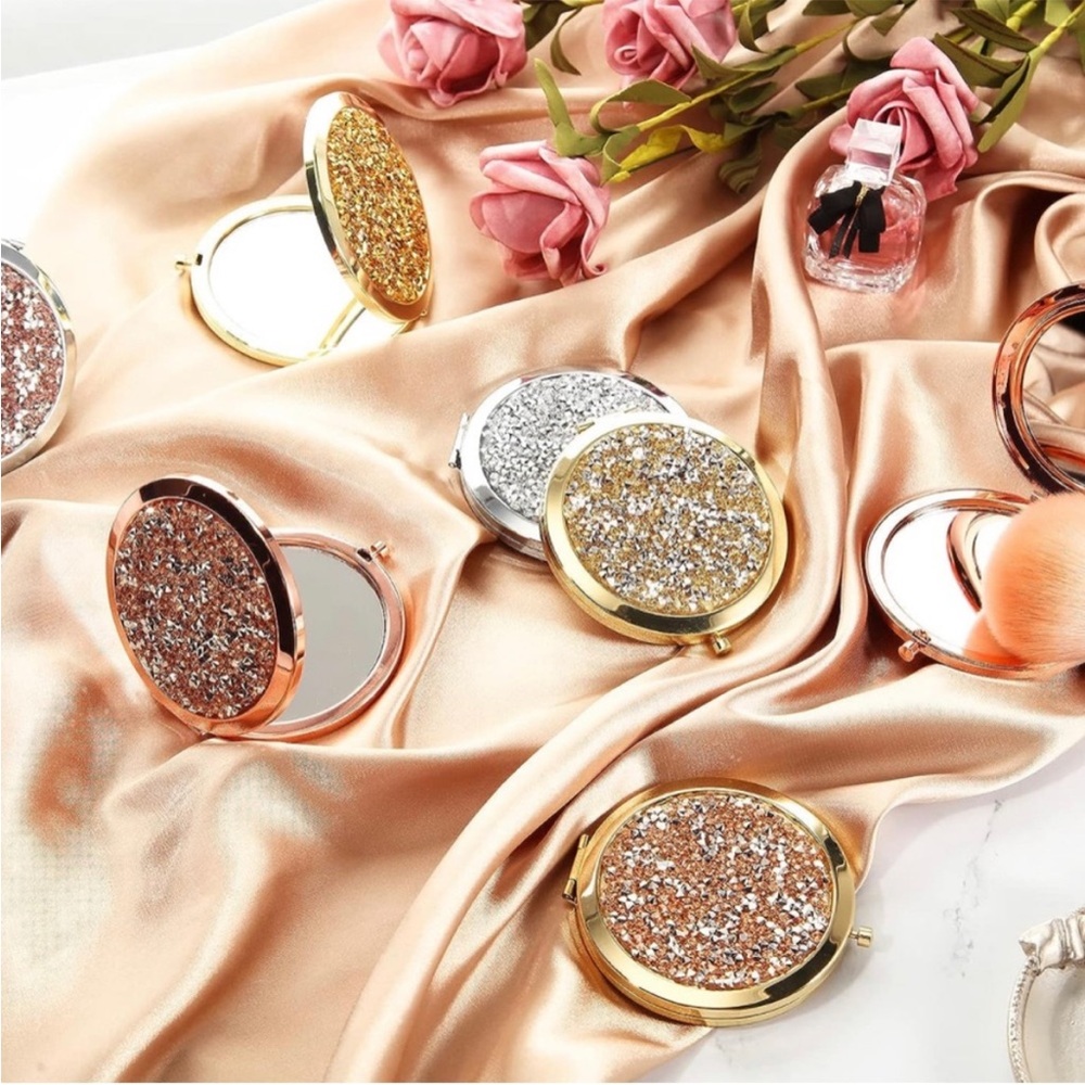 Silver Glitter Compact Mirror & Dust bag